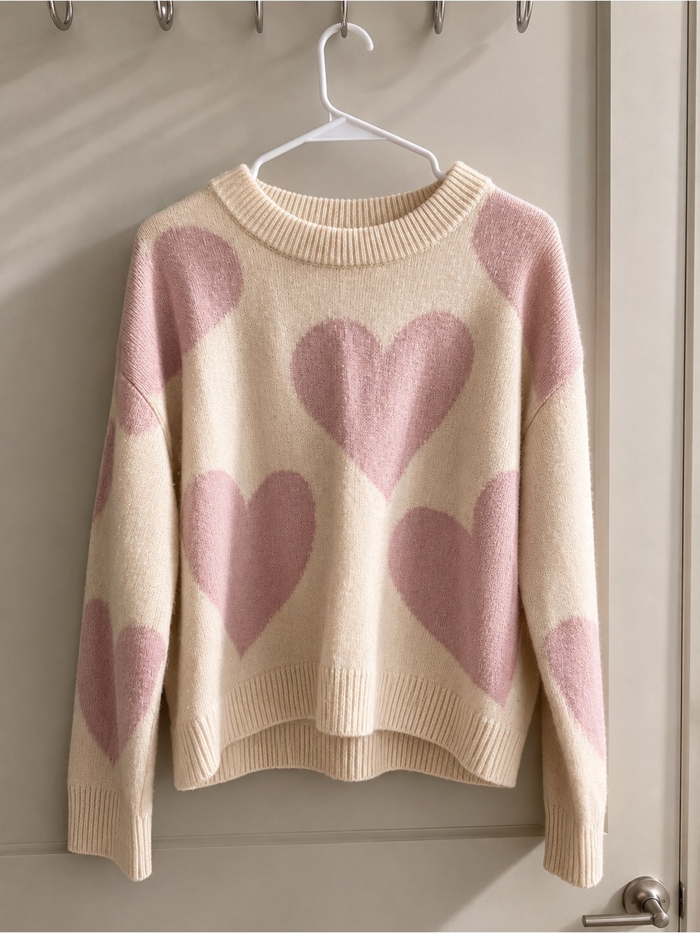 H&M White Crewneck Sweater with Pink Heart Motif